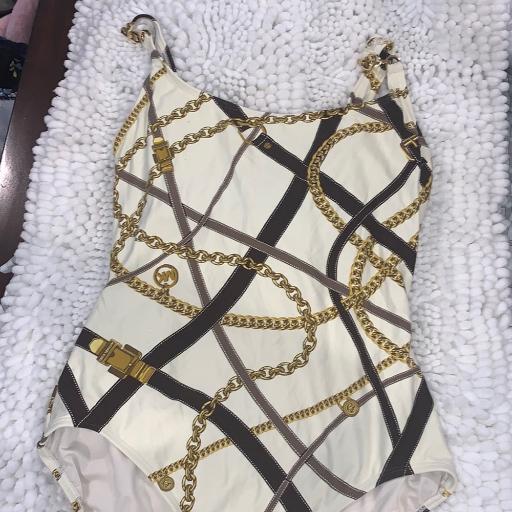 One piece swimsuit